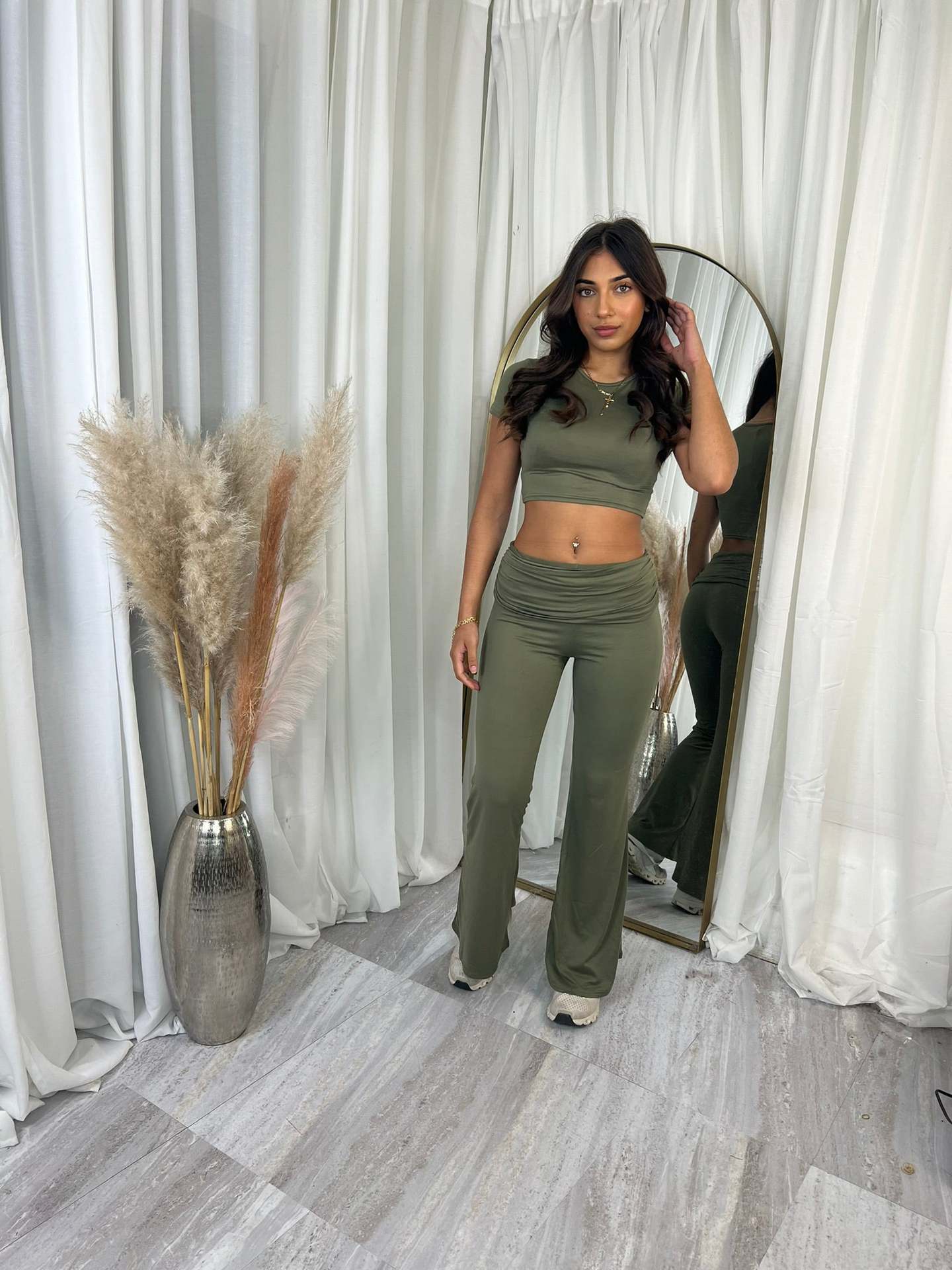 Women's Solid Color Short Sleeve Fitted Top and Long Pants Two-Piece Set