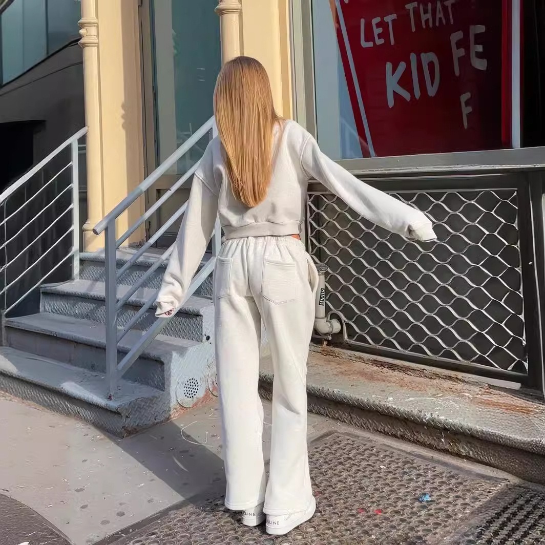 Women's Casual Two-Piece Set Zip-Up Cropped Hoodie and Pants