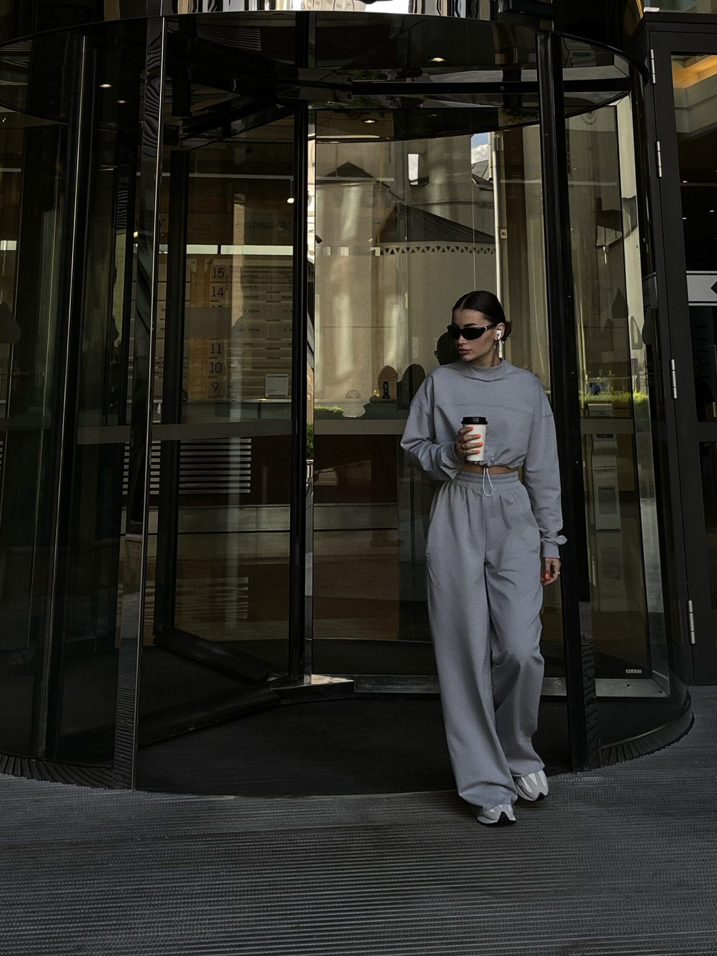 Women's Long Sleeve Drawstring Two-Piece Sweatsuit Set
