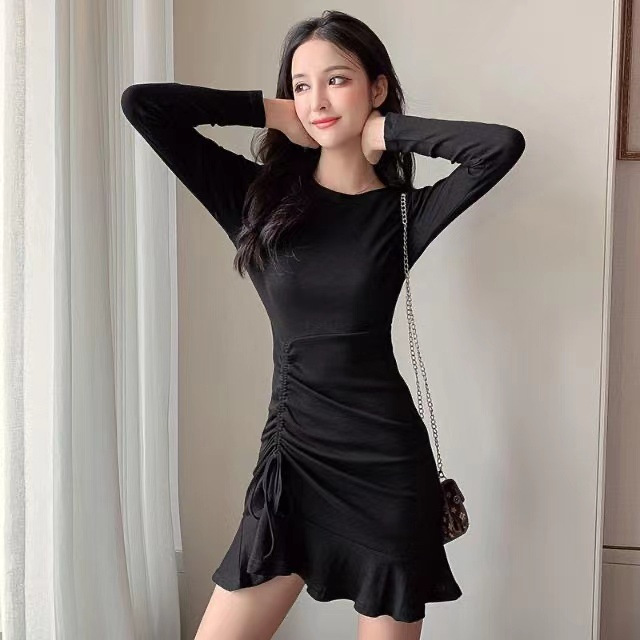 French Vintage Long Sleeve Mermaid Dress with Waist-Cinching Slimming Fit