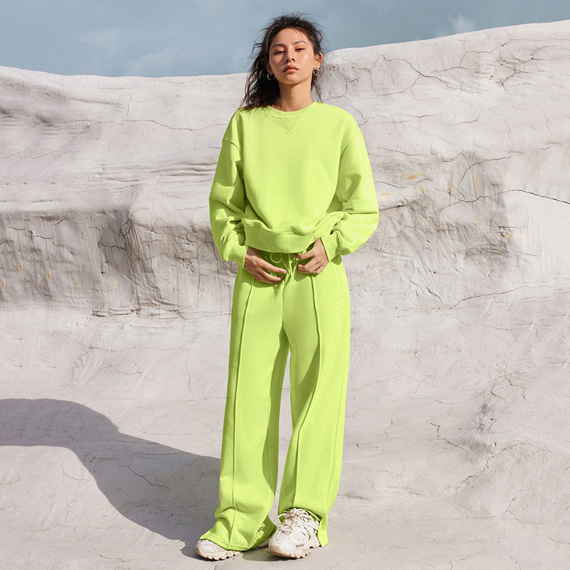 Women's Casual Crewneck Long-Sleeve Sweatshirt and Pants Set