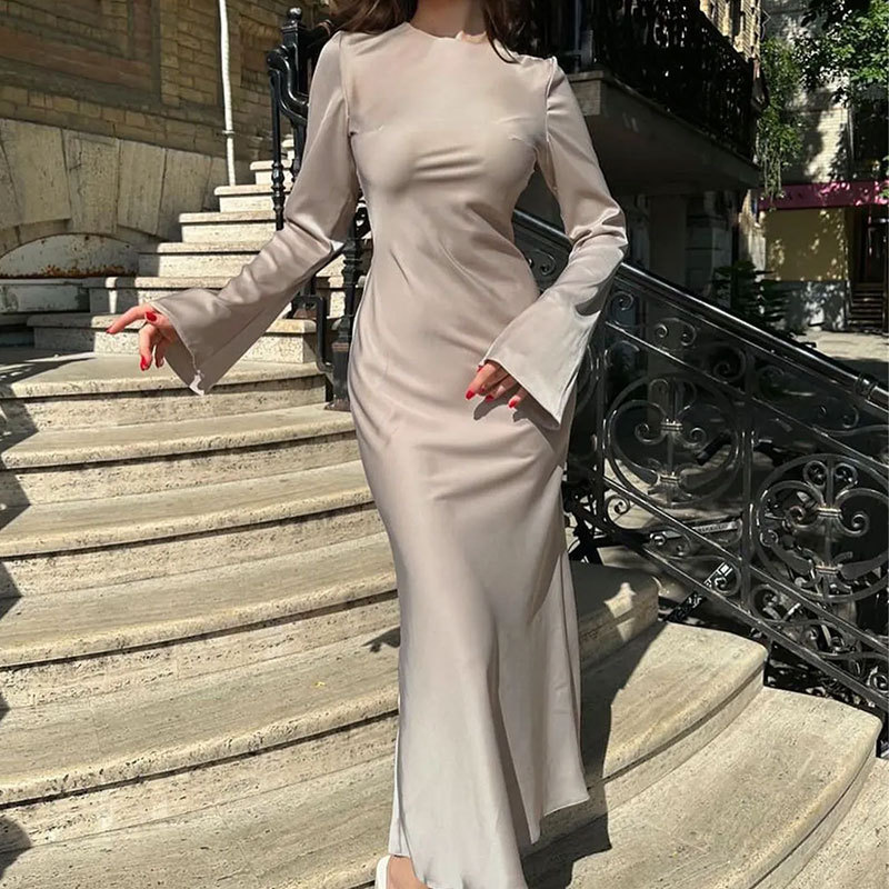 Women's Slim Fit Bodycon Dress with Flared Sleeves and Round Neck