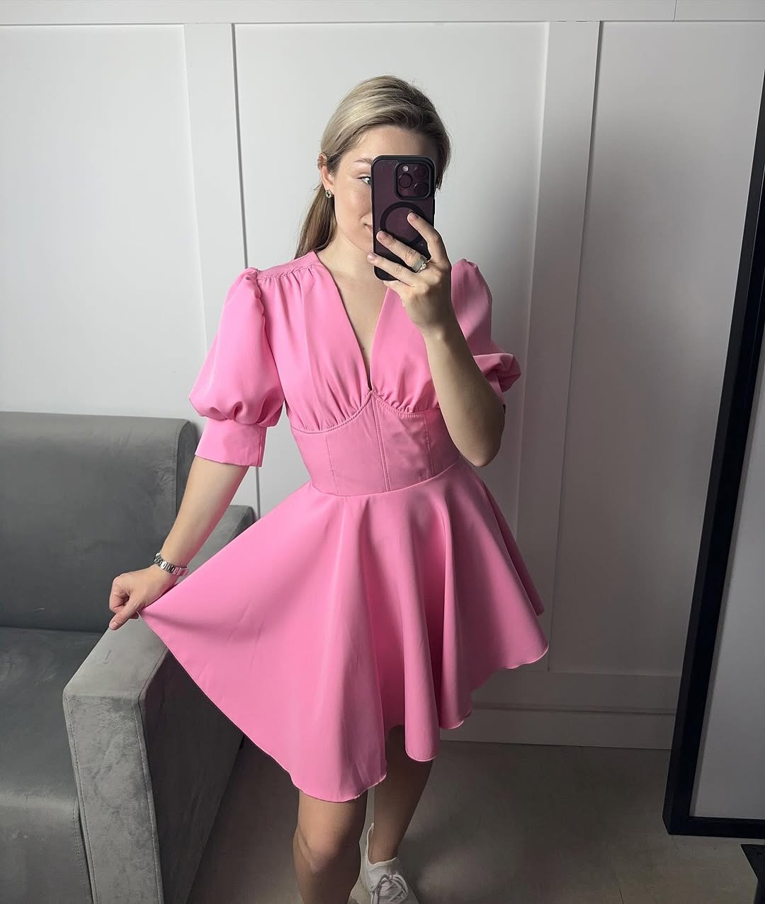 Pink Puff Sleeve V-Neck Waist-Cinching Slimming Solid Color Dress