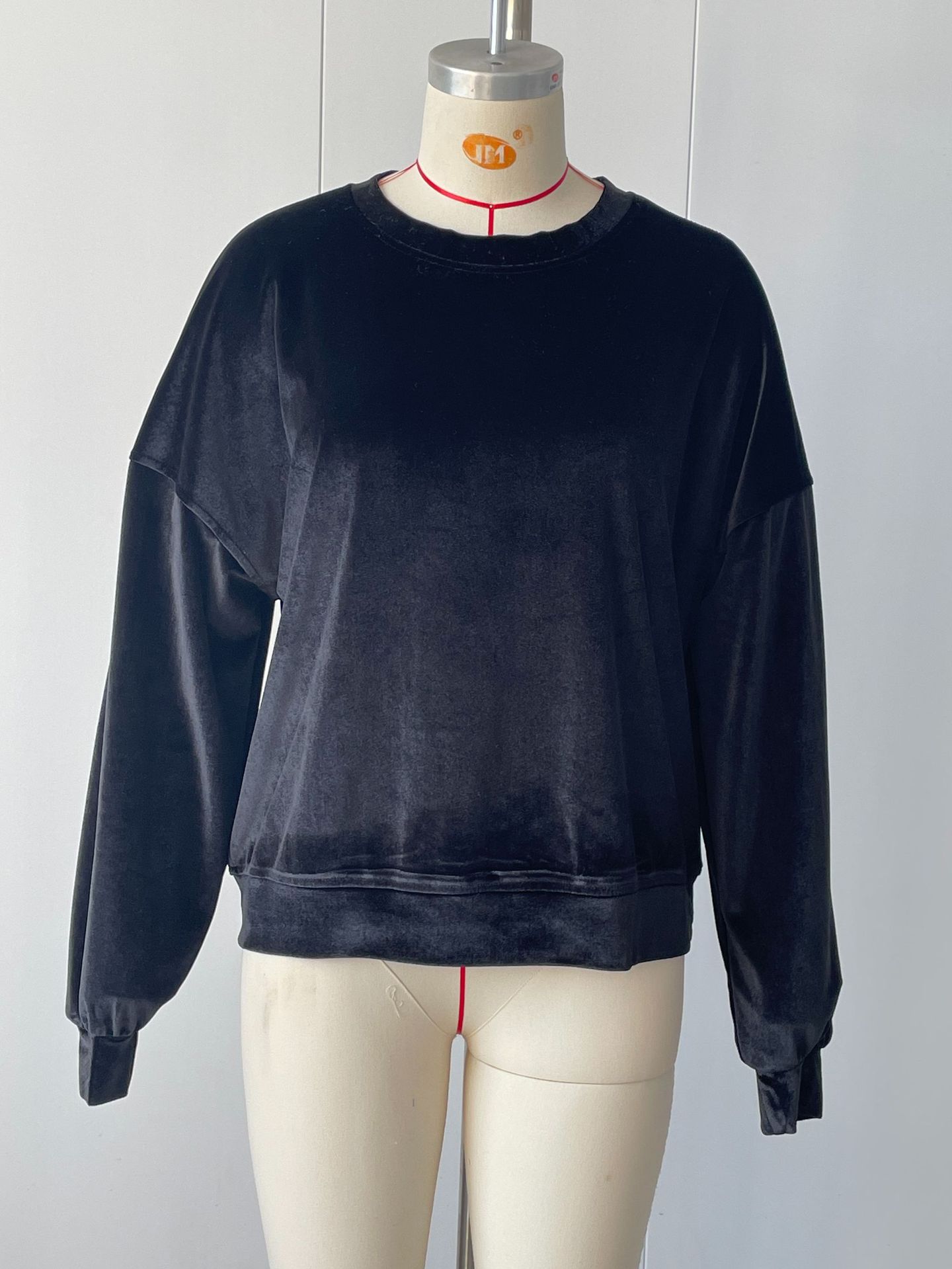 Women's Long Sleeve Gold Velvet Solid Color Crewneck Sweatshirt