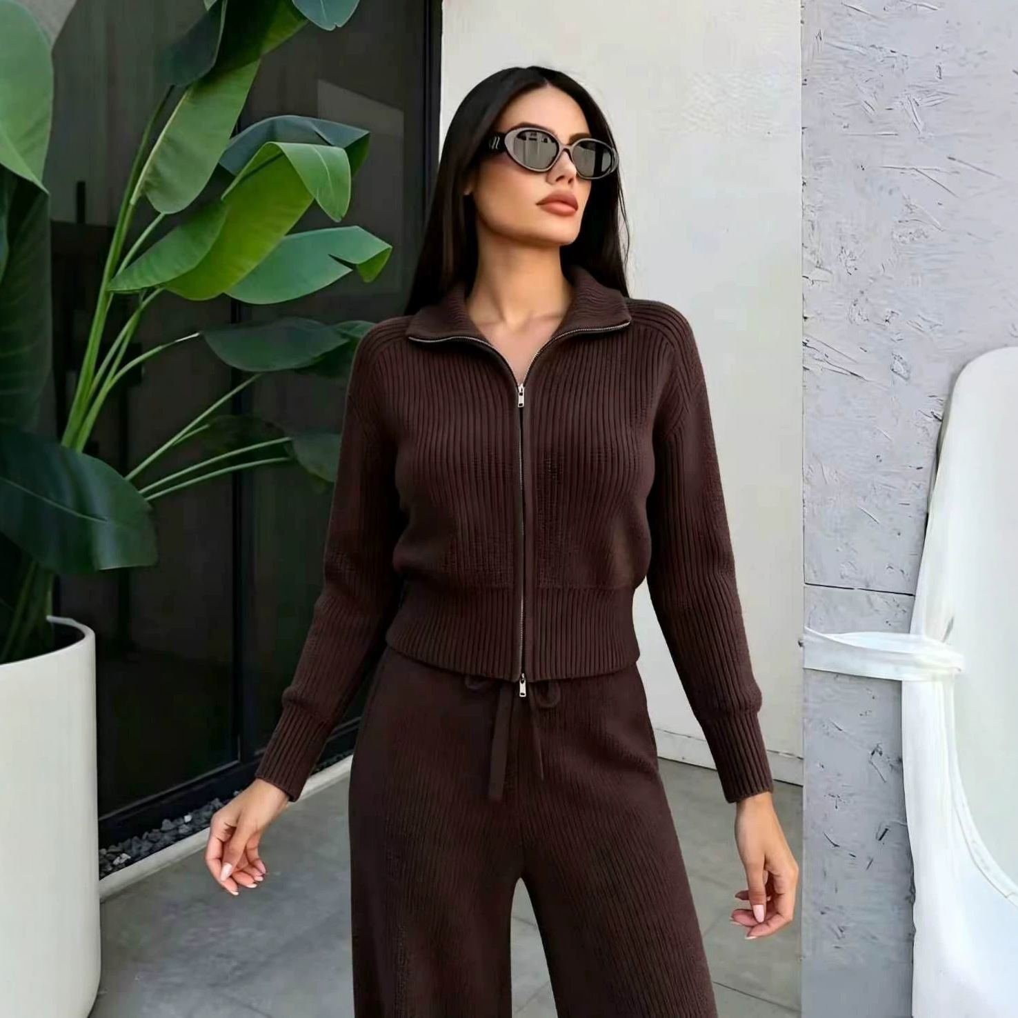 Women's Solid Color Zip Knit Two-Piece Pants Set