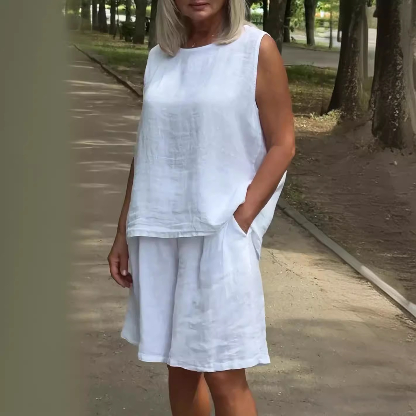Women's Cotton Linen Sleeveless Round Neck Top and Shorts Casual Set