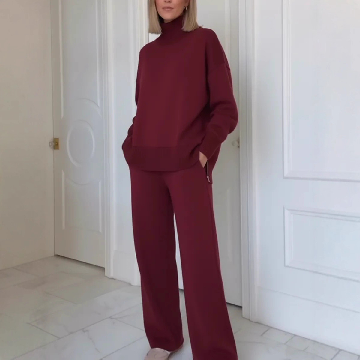 Women's Relaxed Solid Color Sweatshirt & Wide-Leg Pants Two-Piece Set