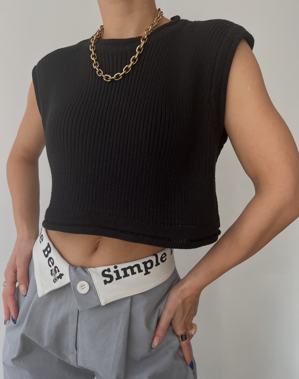 Women's Sleeveless Cropped Knit Tank Top Crew Neck Solid