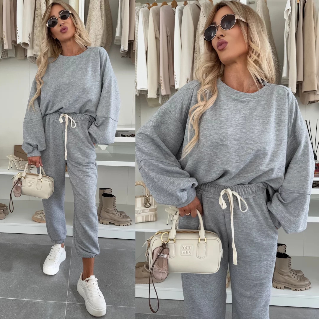 Women's Solid Crewneck Long-Sleeve Sweatshirt & Drawstring Jogger Pants 2-Piece Set