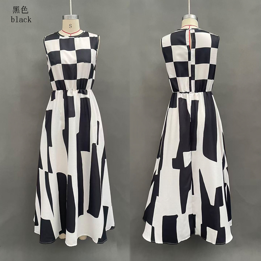 Sleeveless Black and White Plaid Long Dress