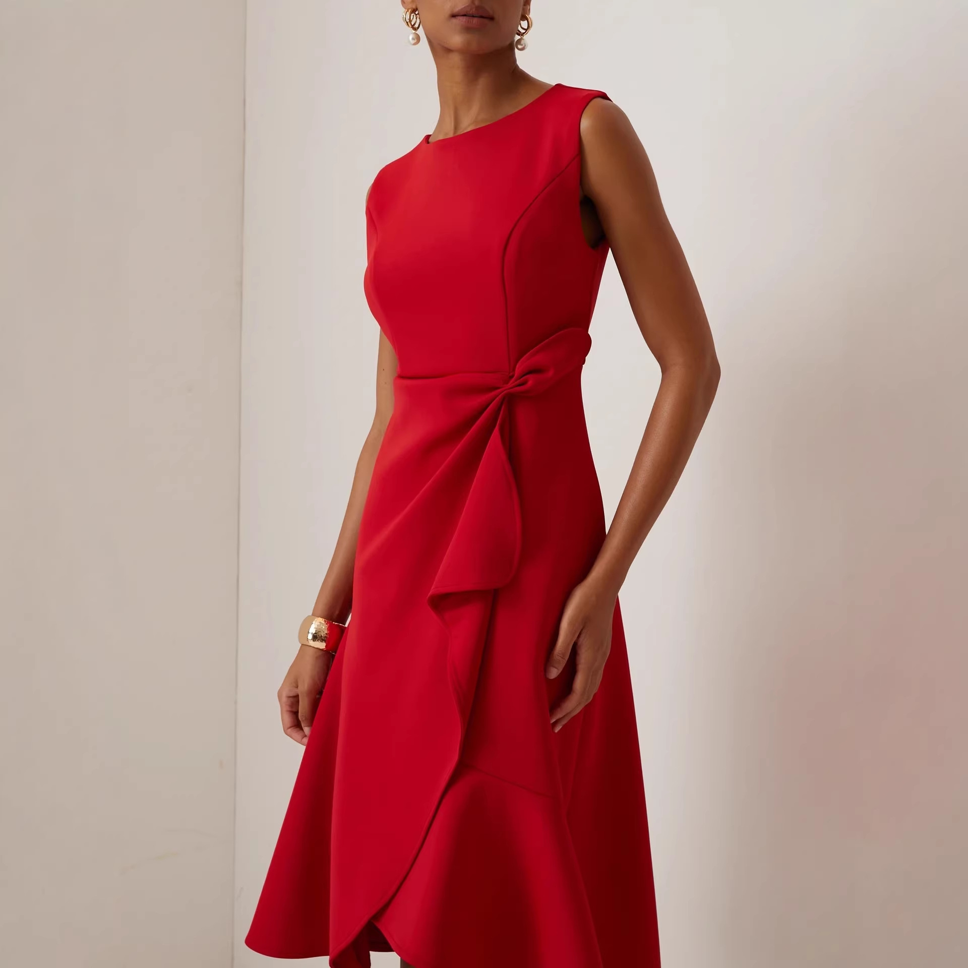Sleeveless Red Elegant Midi Dress