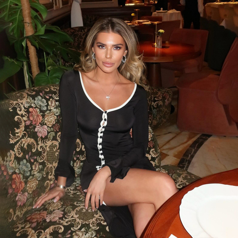 Sexy Color-Block Button-Trim Bodycon Flare Long-Sleeve High-Slit Ruffle Dress