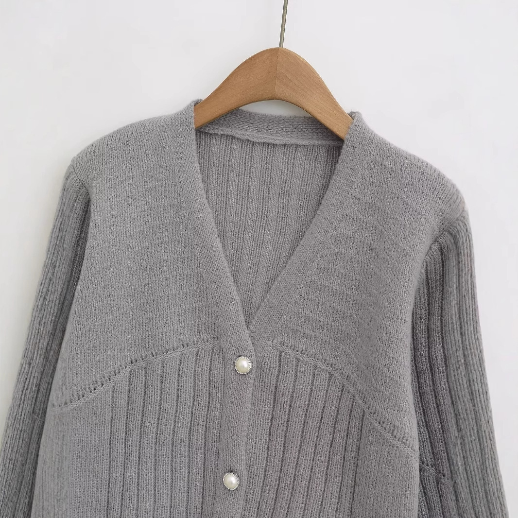 Women's V-Neck Knit Cardigan Solid Color