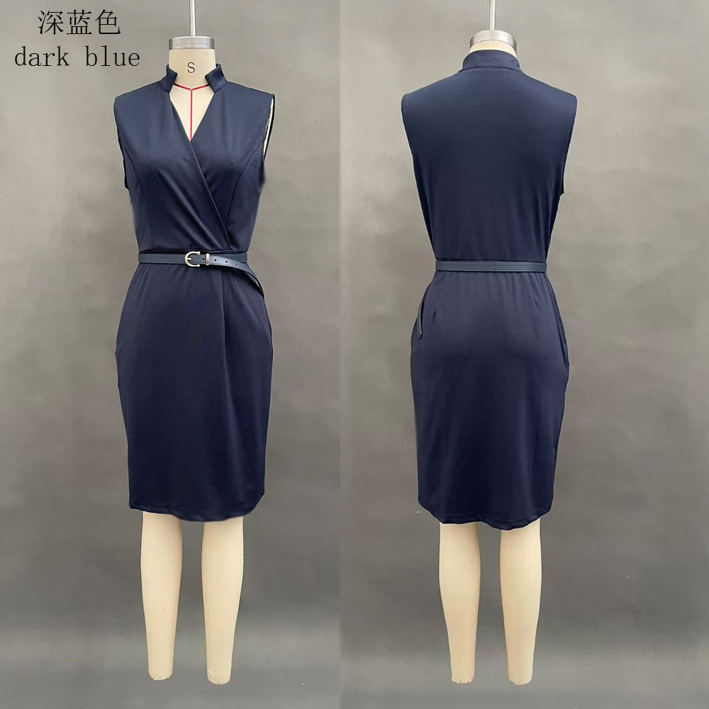 Elegant Sleeveless Belted Dress with Pockets