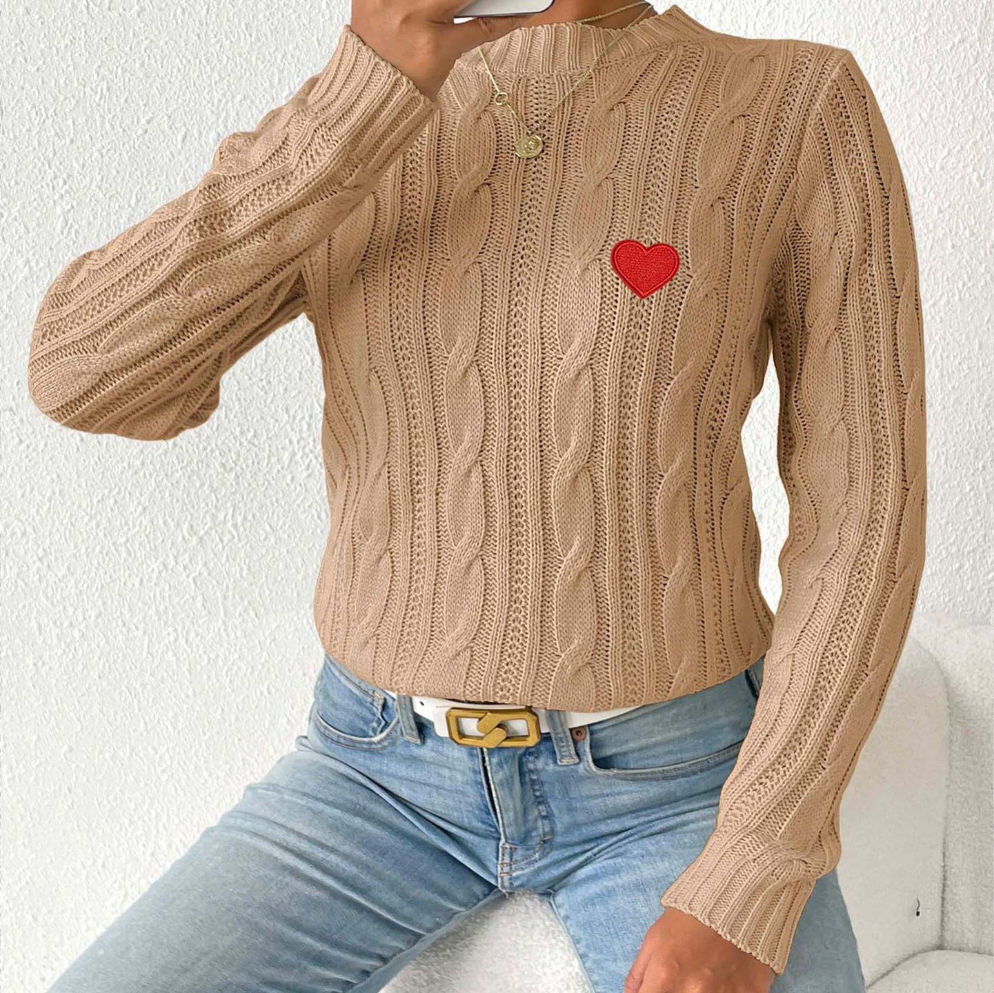 Women's Heart Applique Crewneck Knit Pullover Sweater