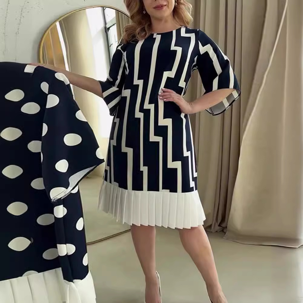 Striped Panel Pleated Midi Dress with Round Neck and Seven-Sleeve