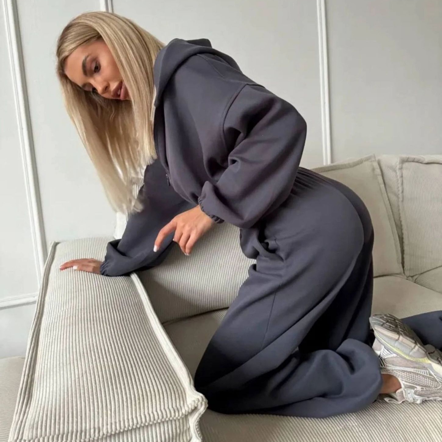 Women's Cotton Zip-Up Hoodie and Wide-Leg Pants Two-Piece Set