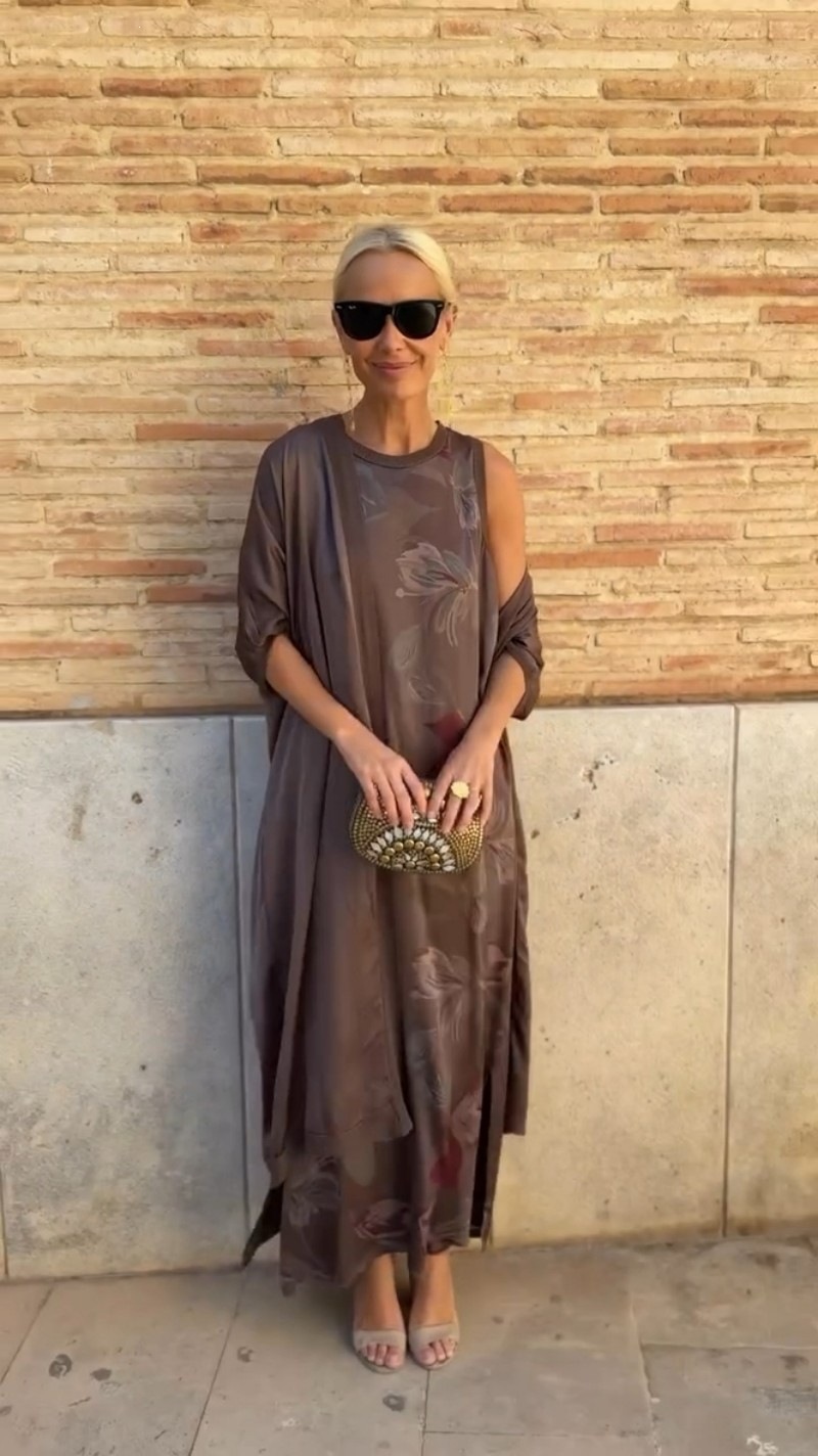 Elegant Printed Round Neck Two-Piece Maxi Dress with Cape