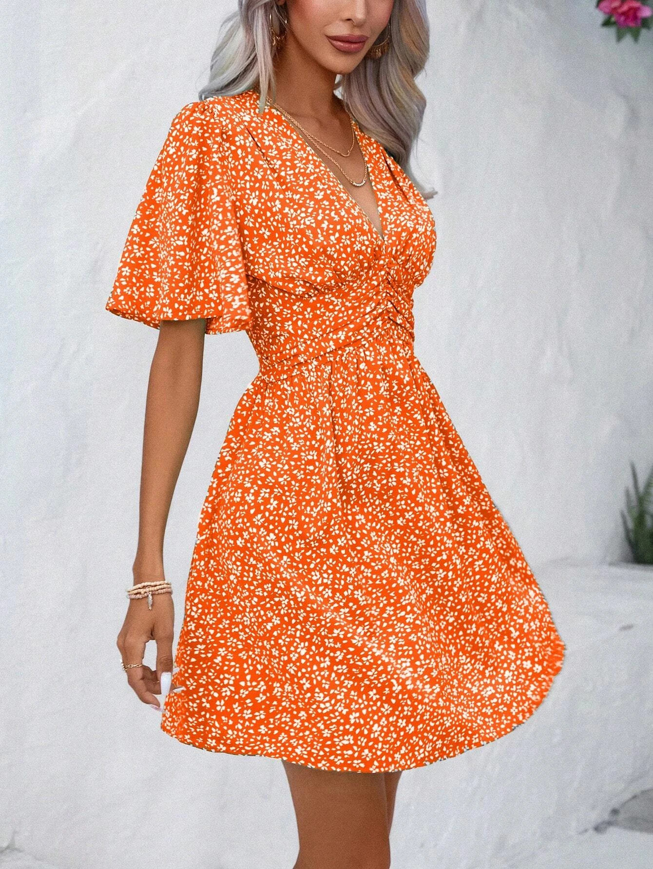 Women's Summer V-Neck Half-Sleeve Floral Pleated High-Waist Dress