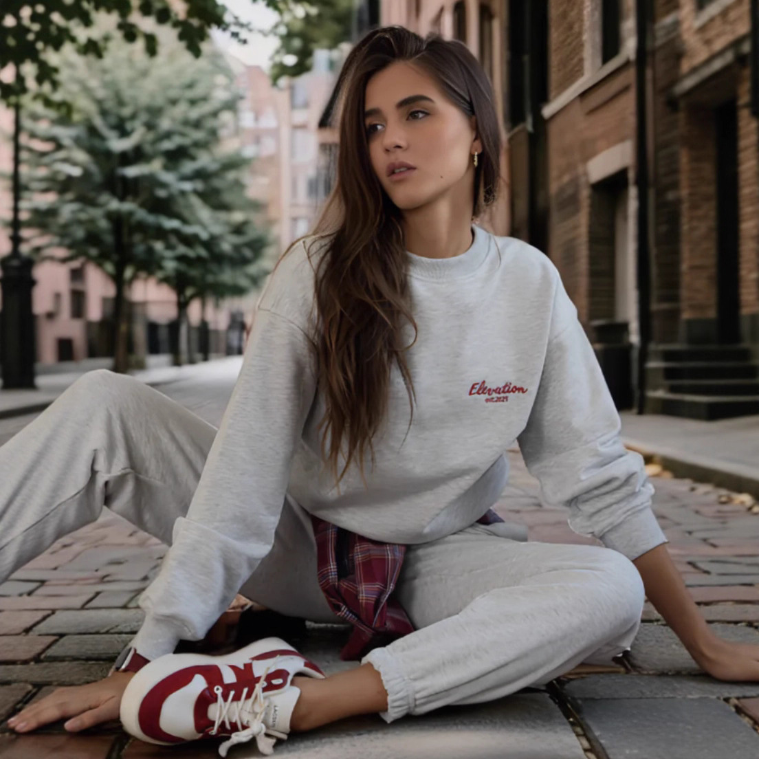 Women's Solid Crewneck Long-Sleeve Sweatshirt & Pants Set Casual