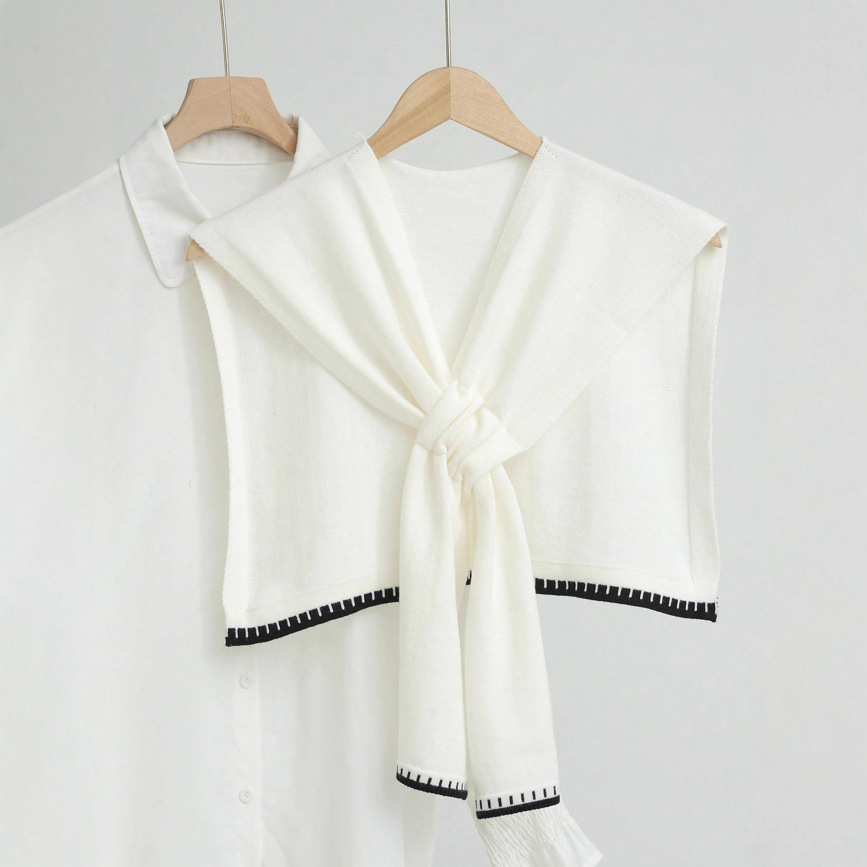 Korean-Style Knit Mini Shawl for Women – Versatile Layering Scarf