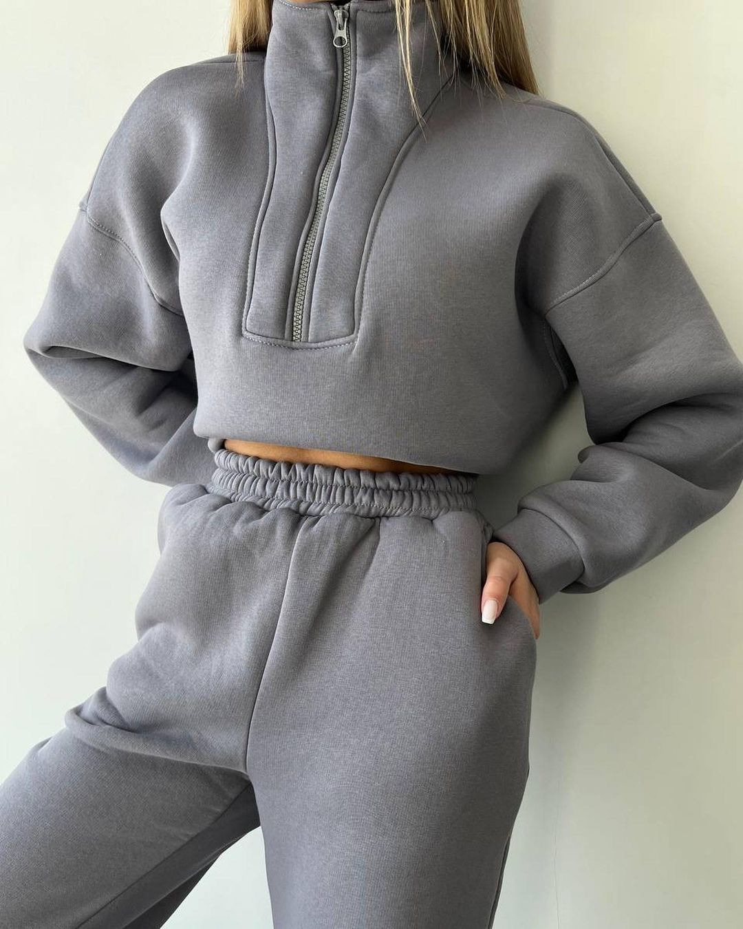 Women's Loose Stand Collar Sweatshirt and Jogger Pants Two-Piece Set