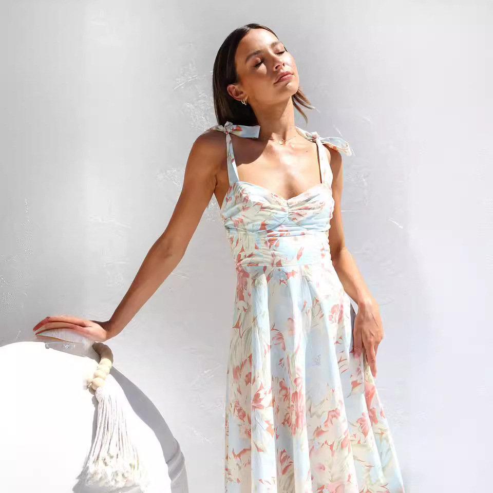 Women's V-Neck Printed Midi Dress with Waist-Cinching Slimming Fit