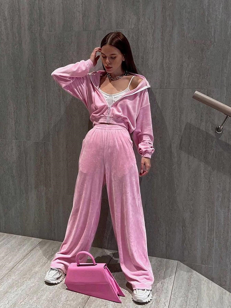 Women's Long Sleeve Zip-Up Collared Sweatshirt and Pants Set