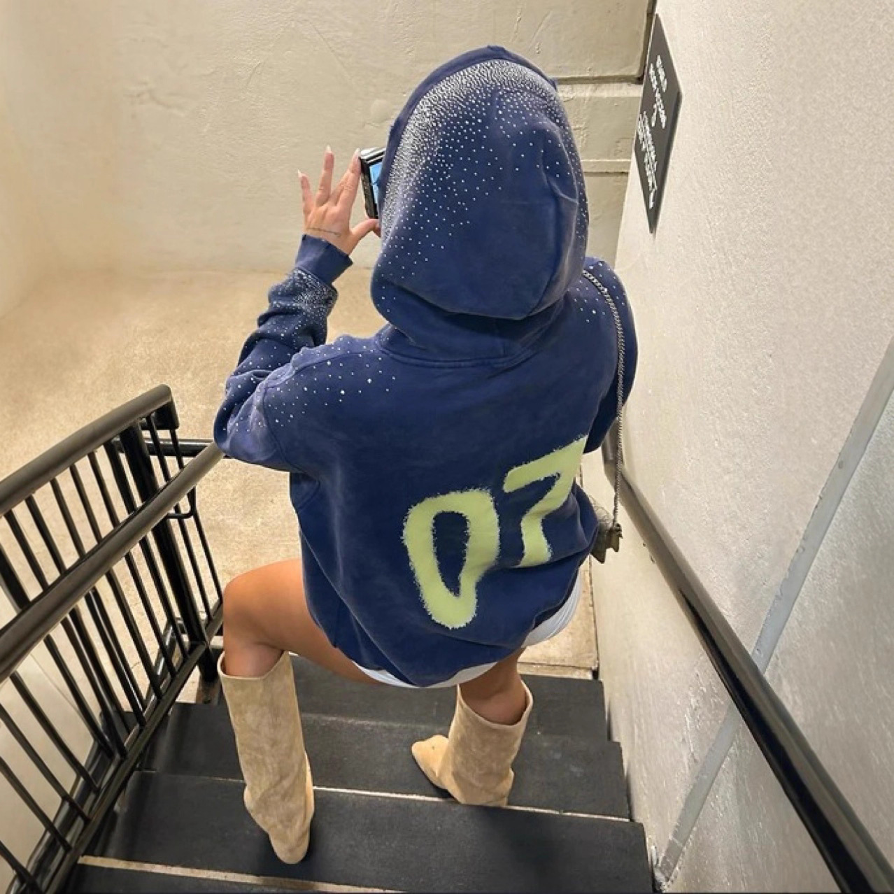 Women's Loose Hooded Long-Sleeve Rhinestone Hoodie with Pockets