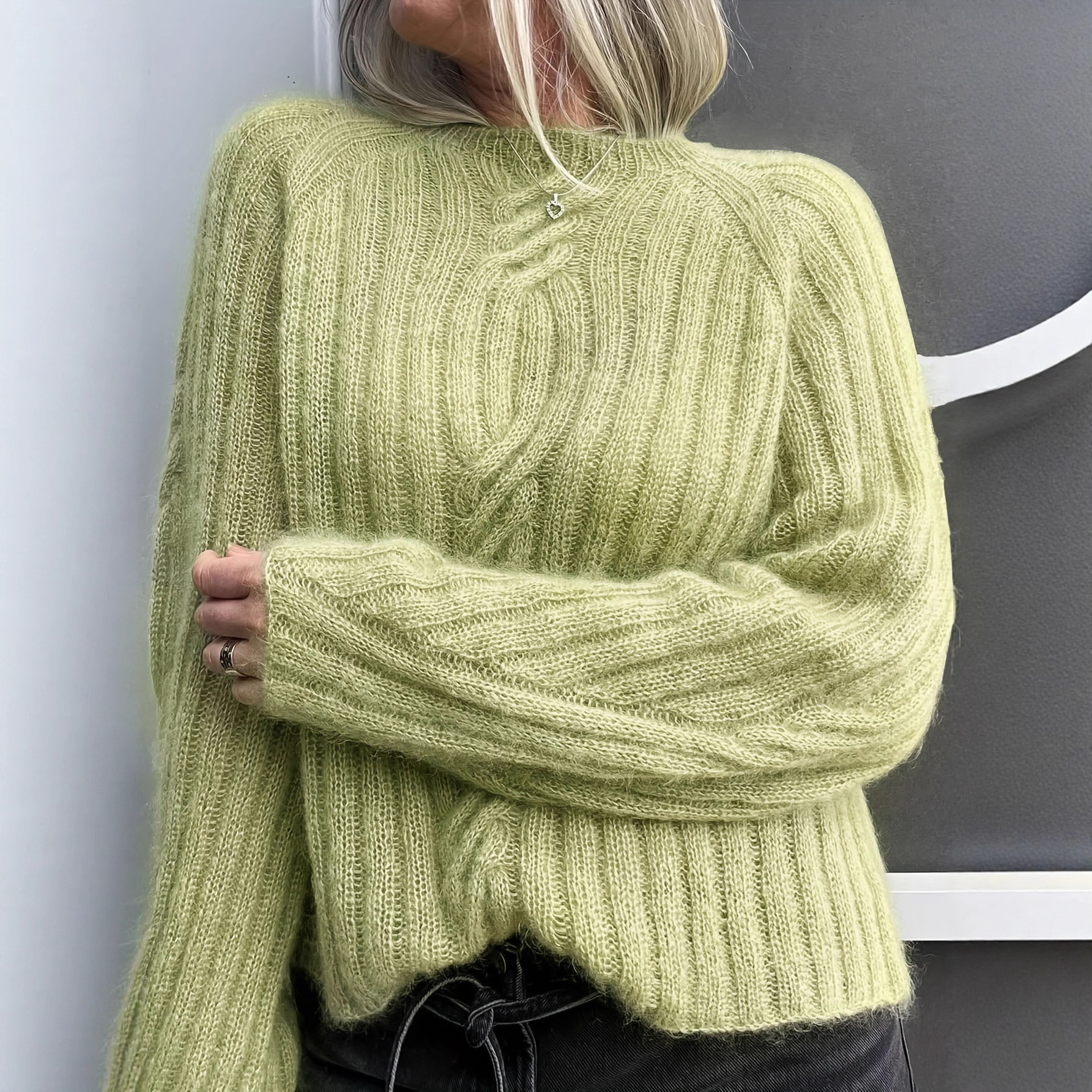Cable-Knit Crewneck Pullover Sweater Women Loose Slouchy Soft