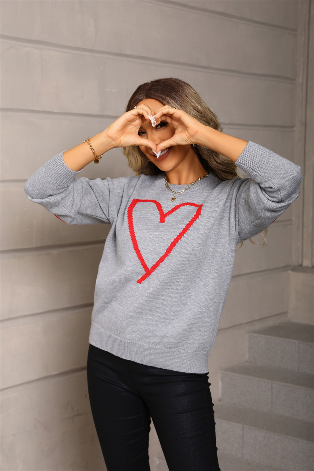 Women's Heart Jacquard Pullover Sweater Crew Neck Long Sleeve