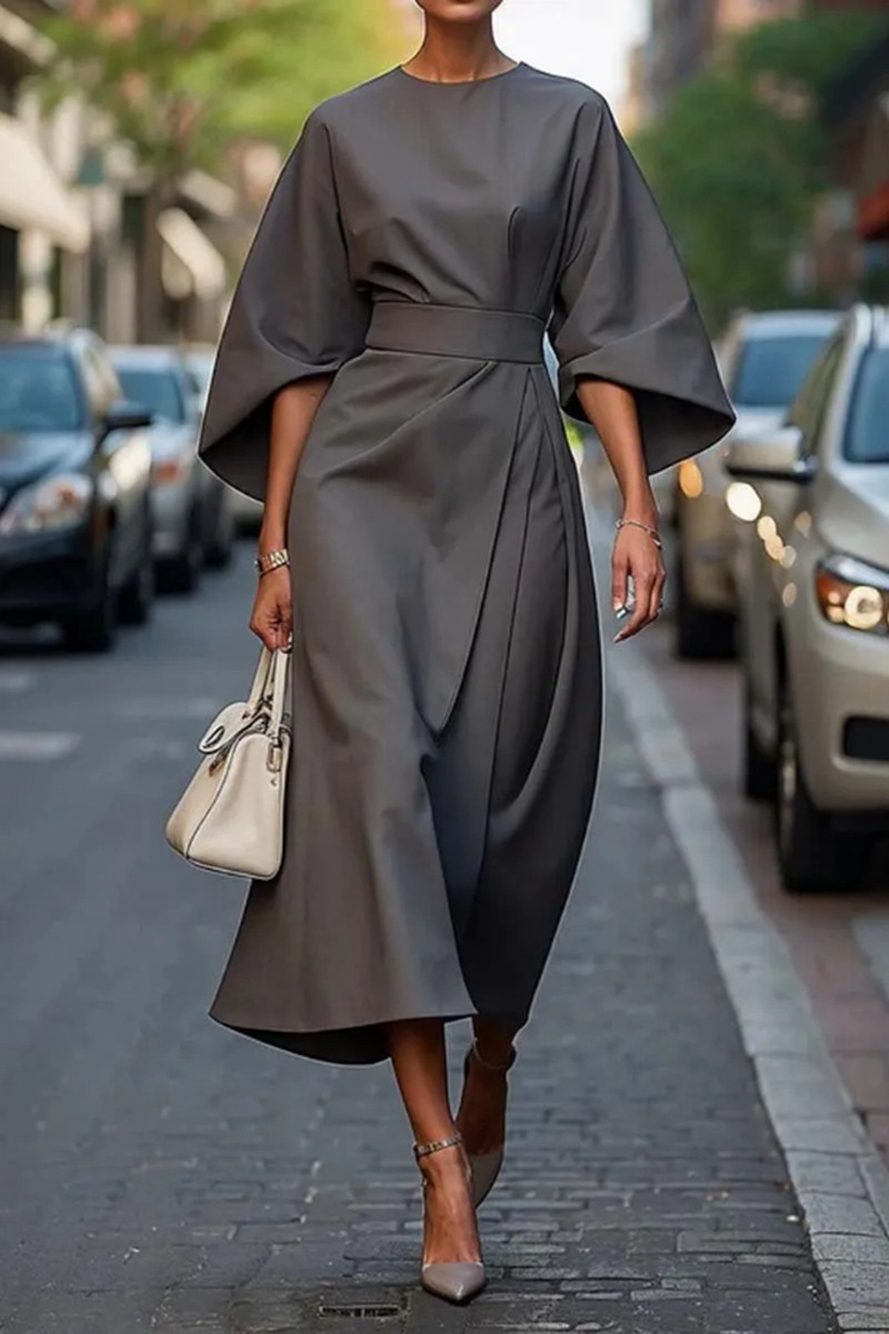 Women's Elegant Solid Color Waist-Cinched Batwing Sleeve Long Dress