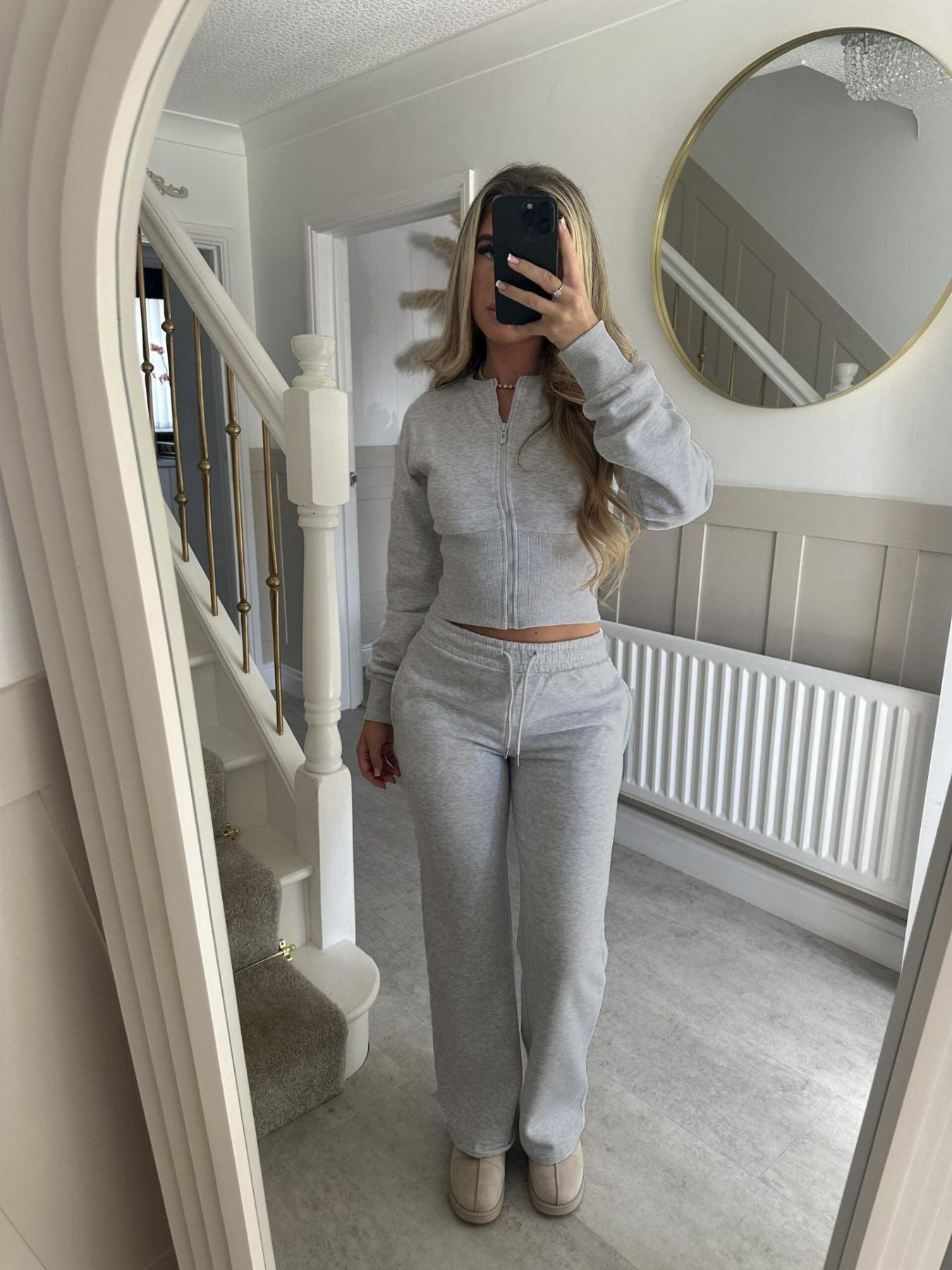 Women's Solid Zip Cardigan and Straight-Leg Pants Set