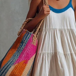 Retro Color-Block Wavy Edge Off-White Sleeveless Dress