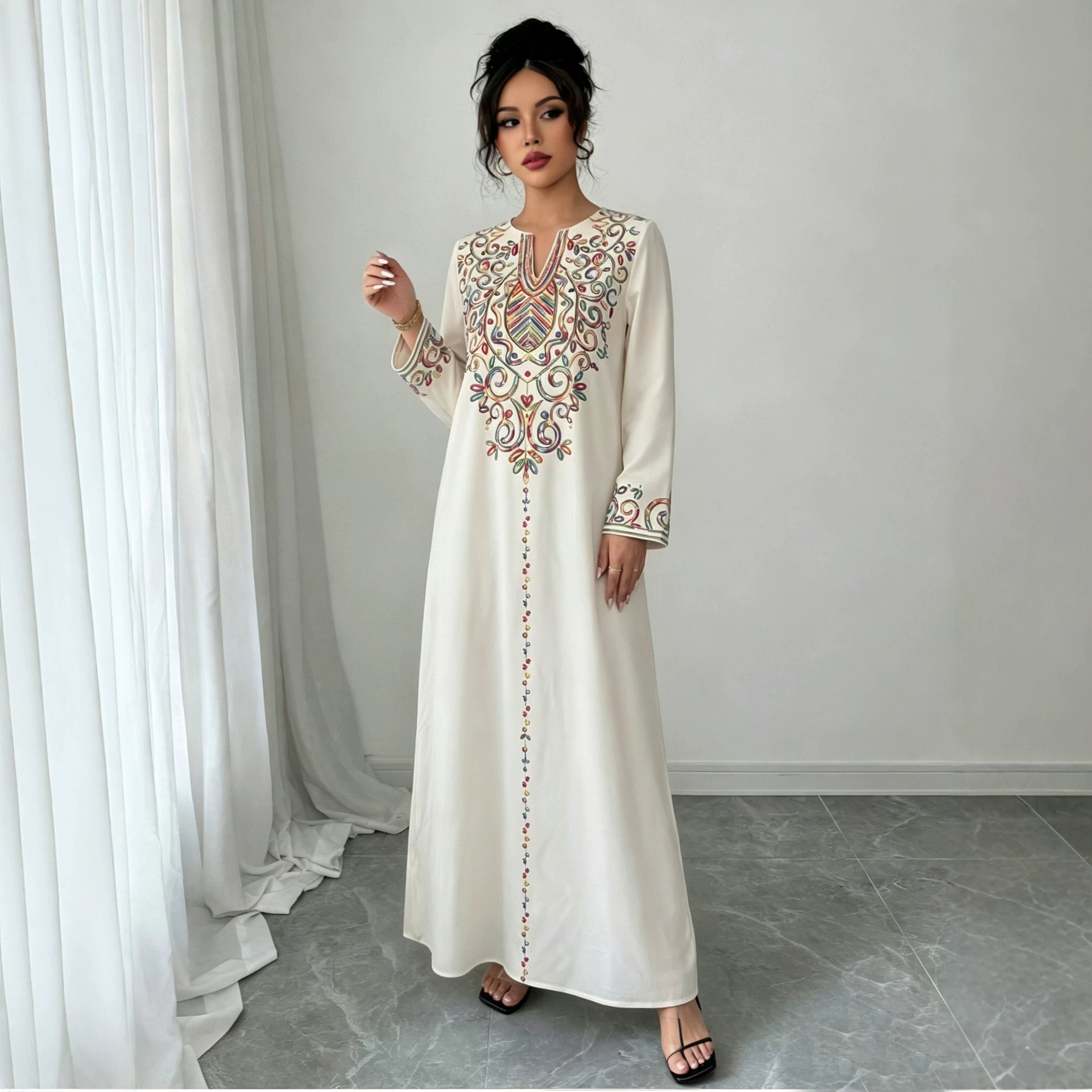 Off-White Tribal Print V-Neck Long Sleeve Loose Maxi Dress