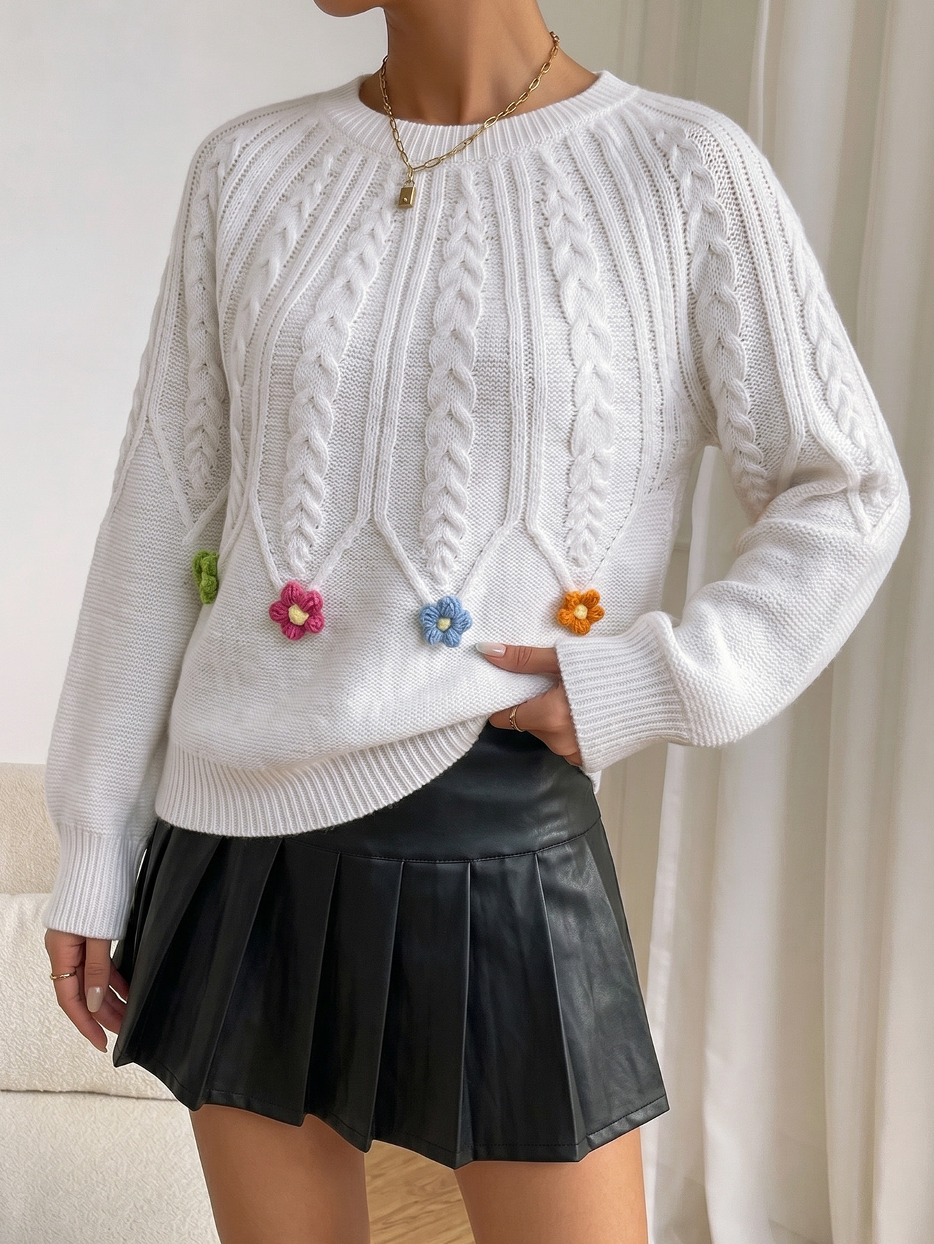 Women's Cable-Knit Sweater with Lantern Sleeves and Round Neck