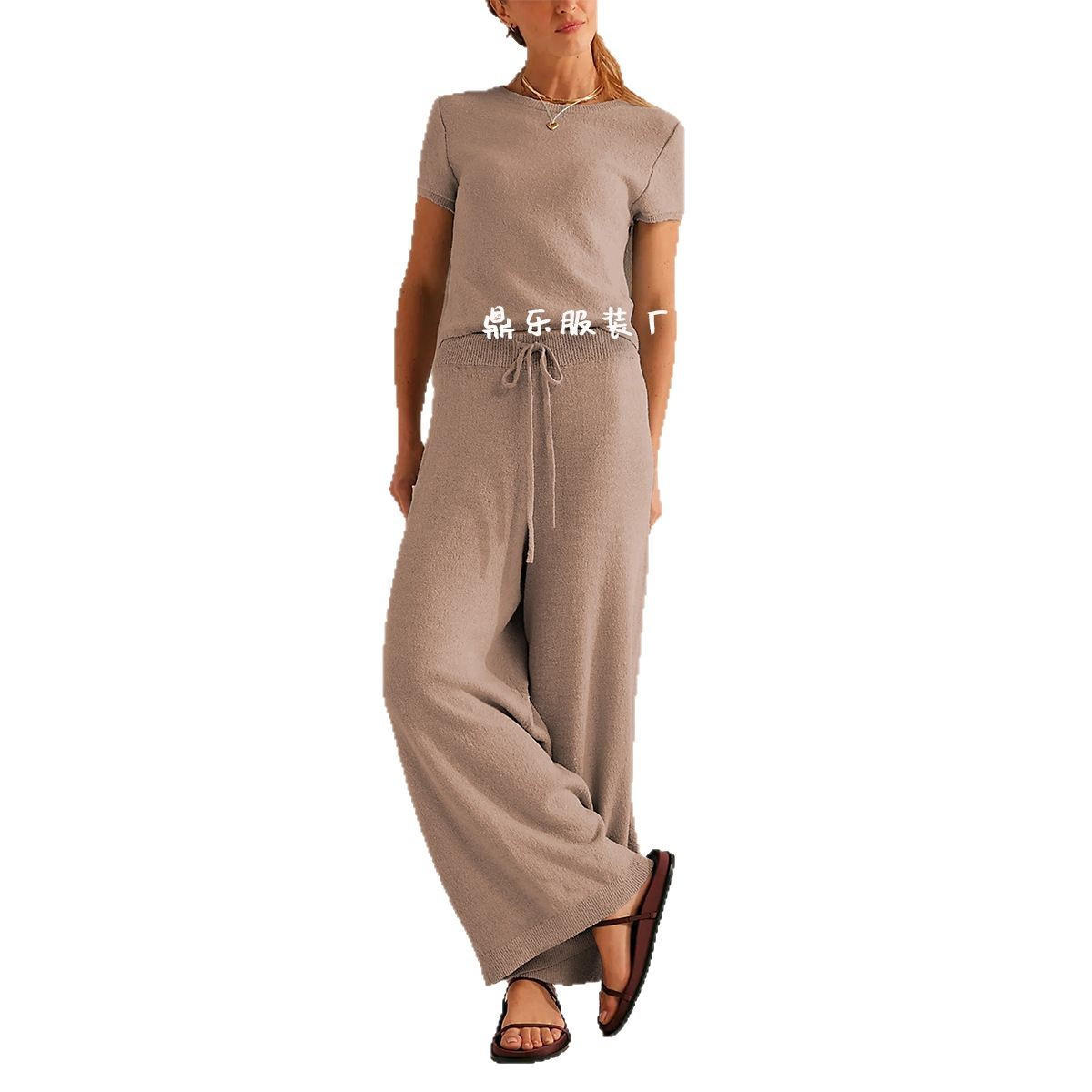 Women's Solid Color Knit Short Sleeve Top and Pants Set
