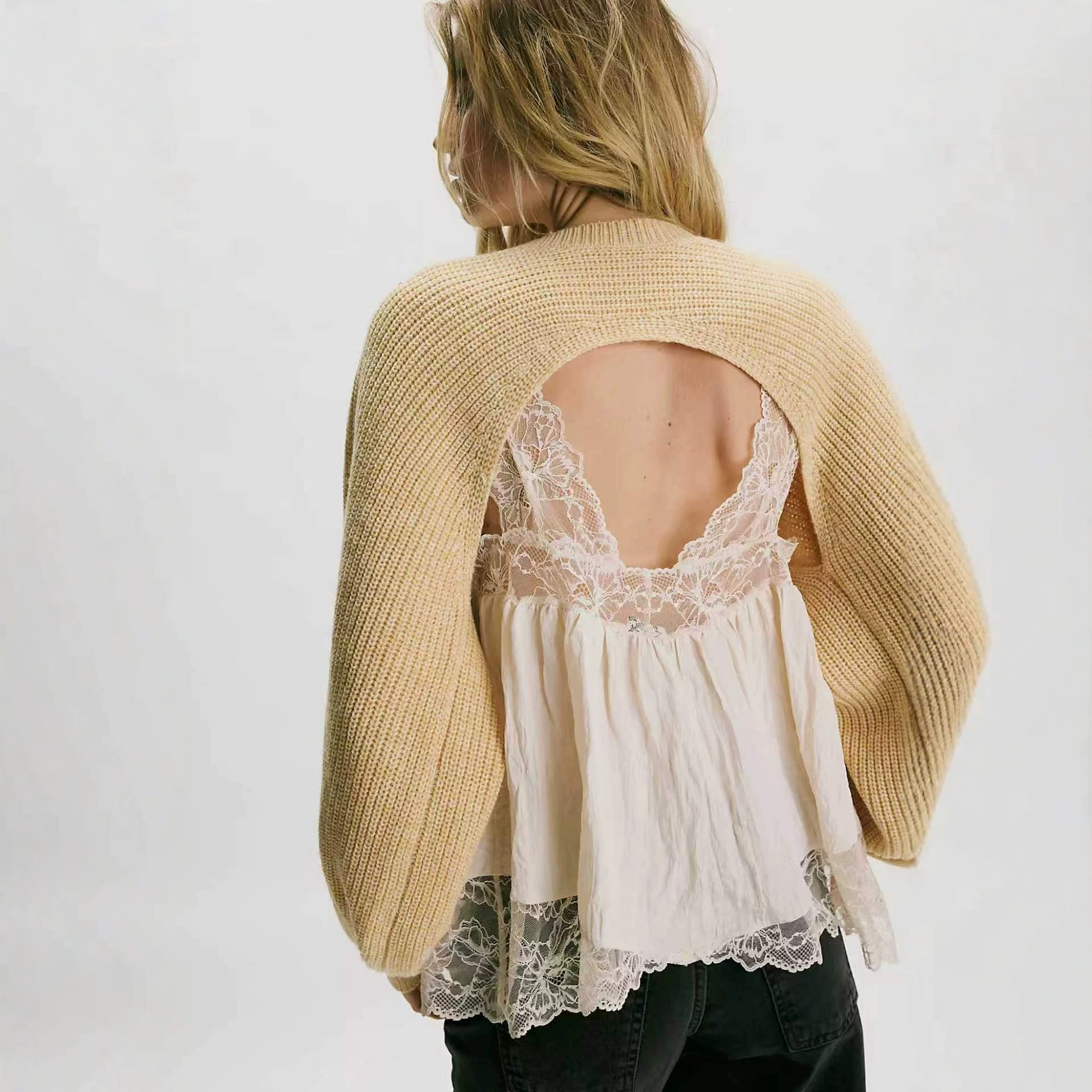 Women's Knit Round Neck Pullover Sweater with Raglan Sleeves