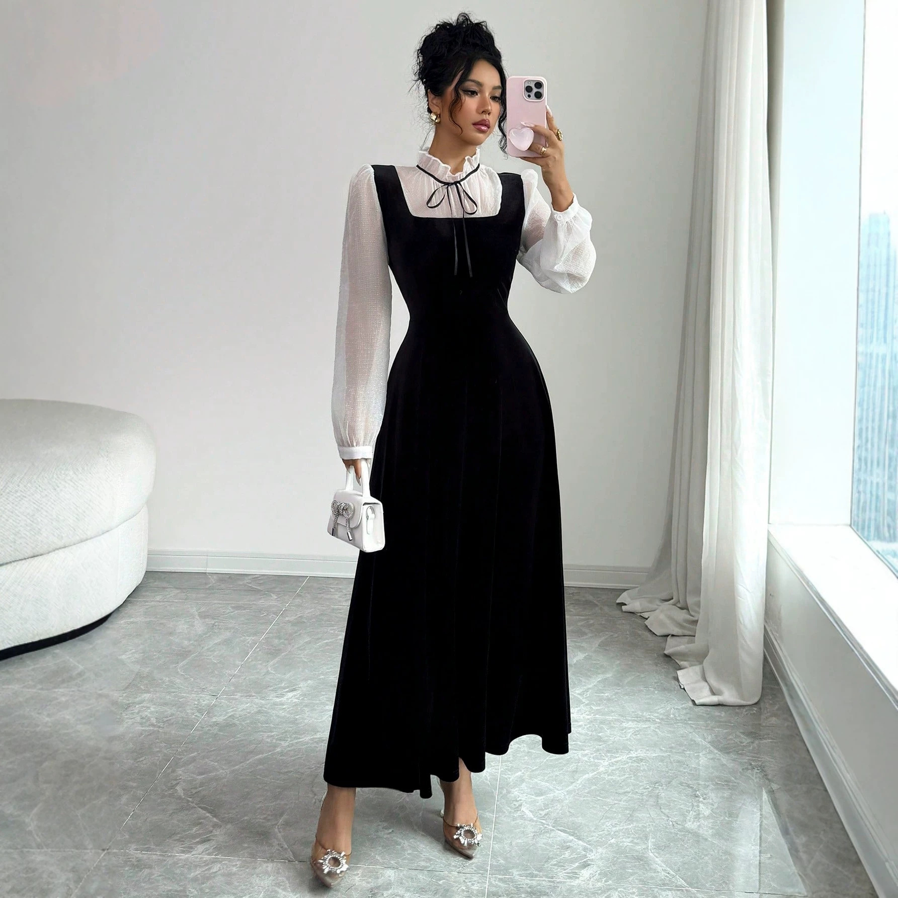 Elegant Hepburn-Style Dress with Ruffle Trim Neckline and Puff Sleeves