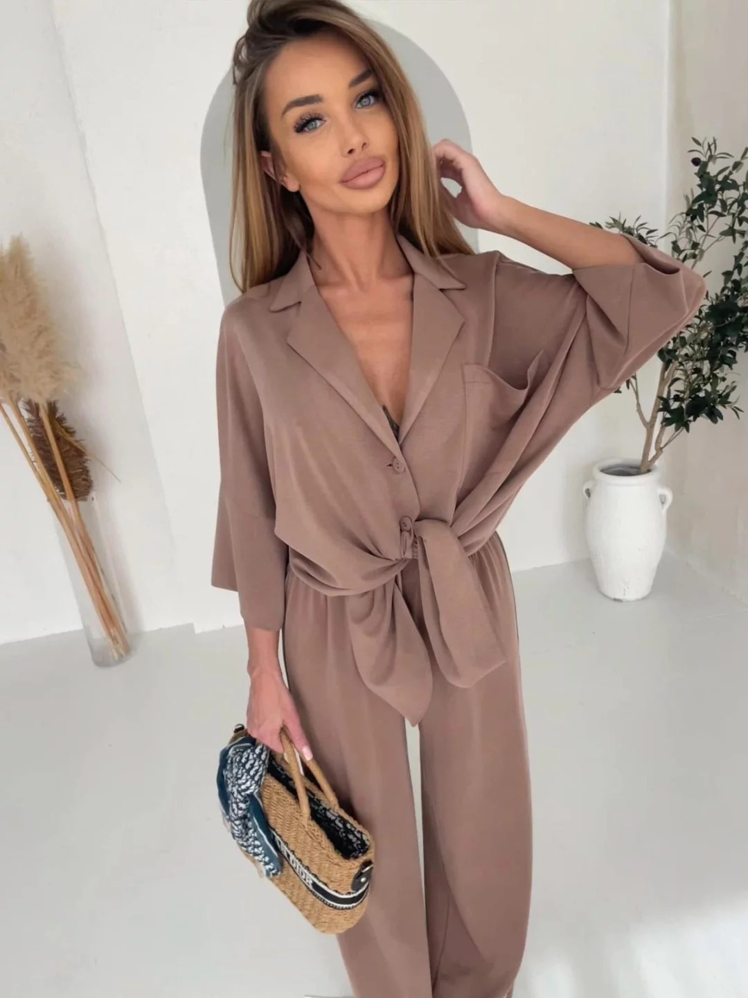 Women's Solid Color Single-Breasted Long-Sleeve Shirt and Elastic-Waist Pants Two-Piece Set