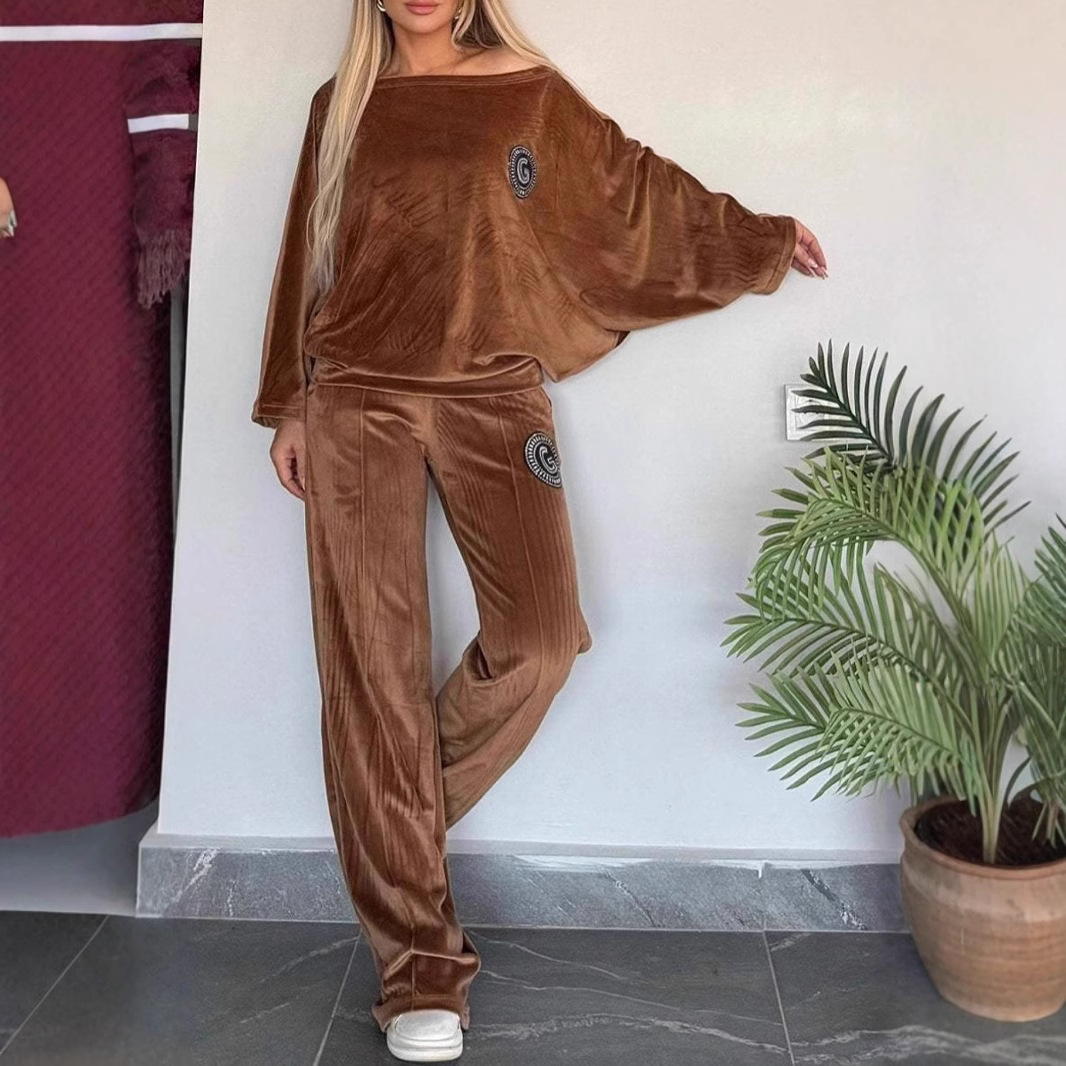 Women's Velvet Two-Piece Set with Round Neck and Batwing Sleeves