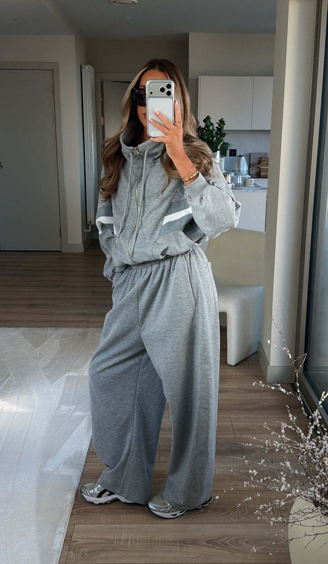 Women's Long Sleeve Casual Two-Piece Pant Set with Colorblock Detail