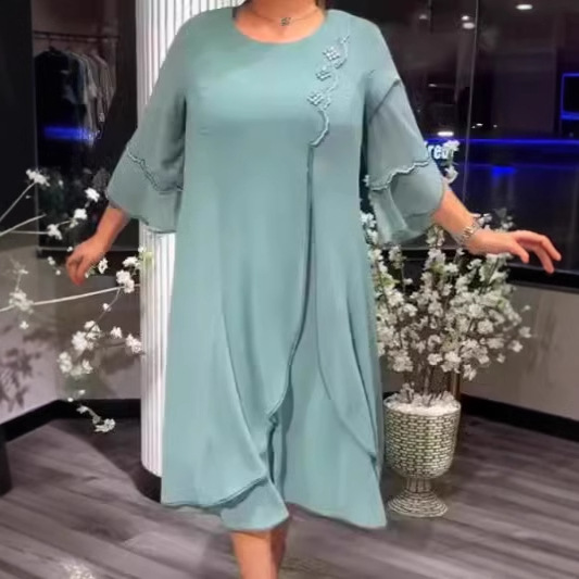 Women's Plus Size Loose A-Line Dress with Flared Sleeves