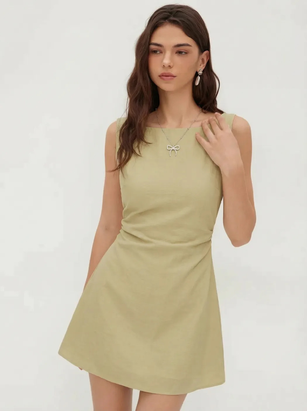 Women's Sleeveless Open-Back Bow A-Line Mini Dress