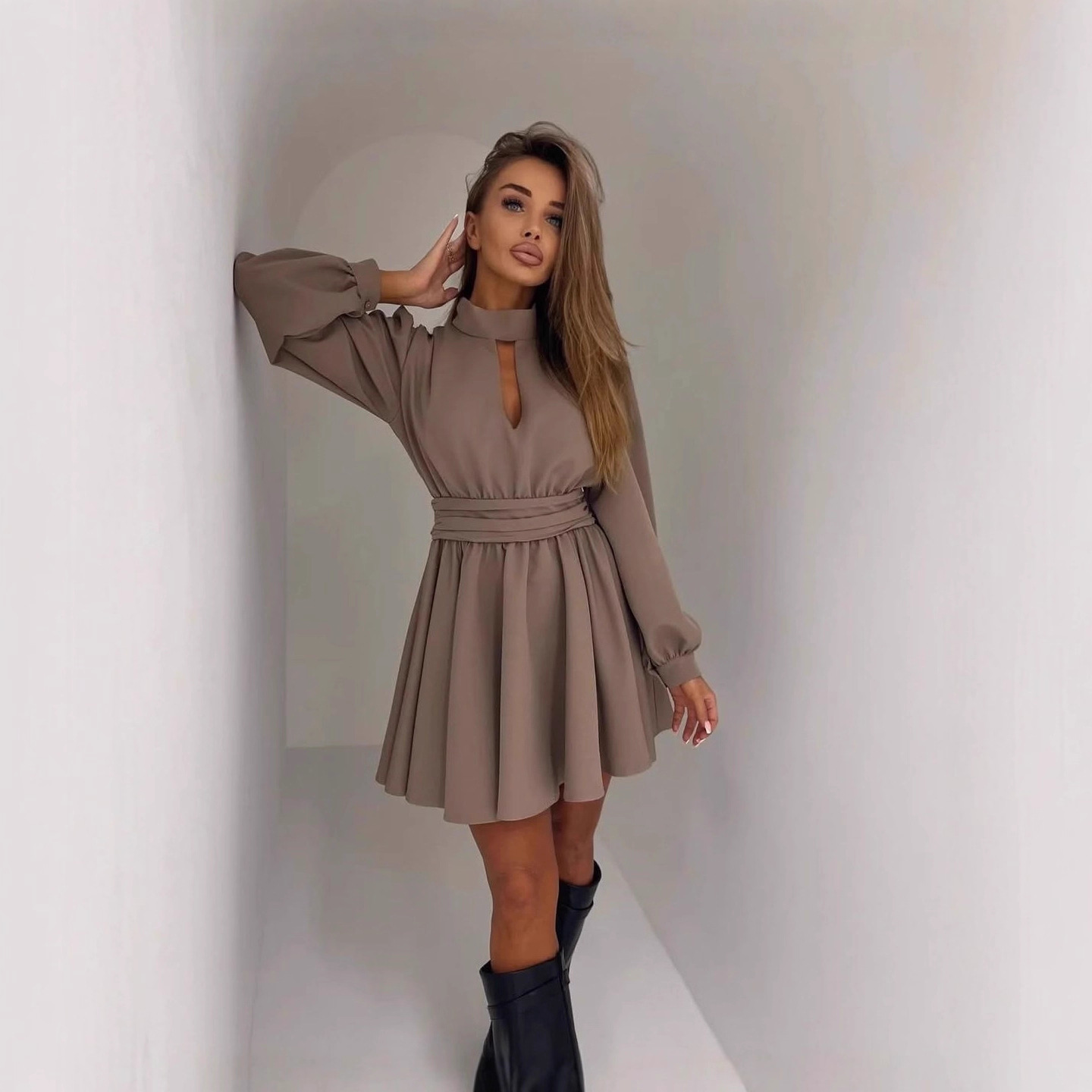 Sexy Cutout Waist-Cinching Solid Color Dress