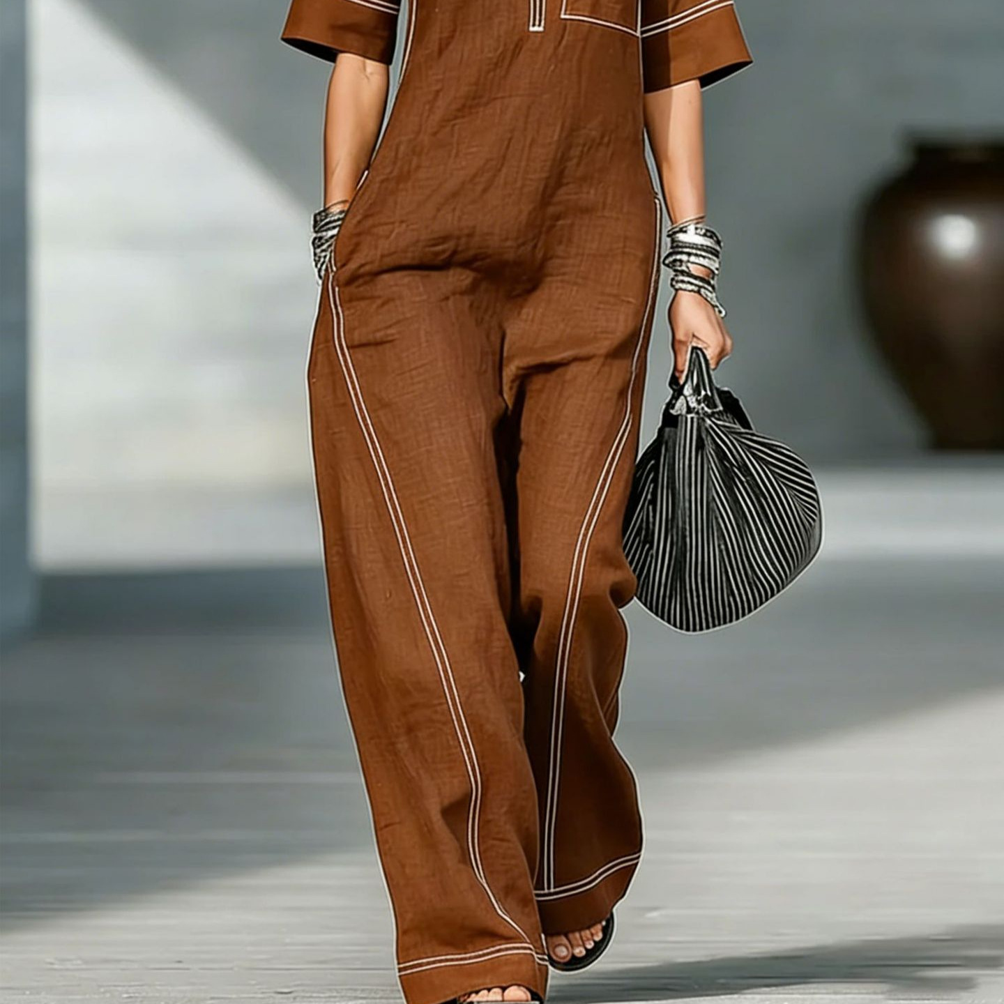 Women's Sleeveless Stand Collar Wide-Leg Jumpsuit Casual Loose Fit