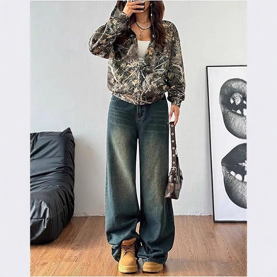 Women's Camo Print Zip-Up Hooded Jacket