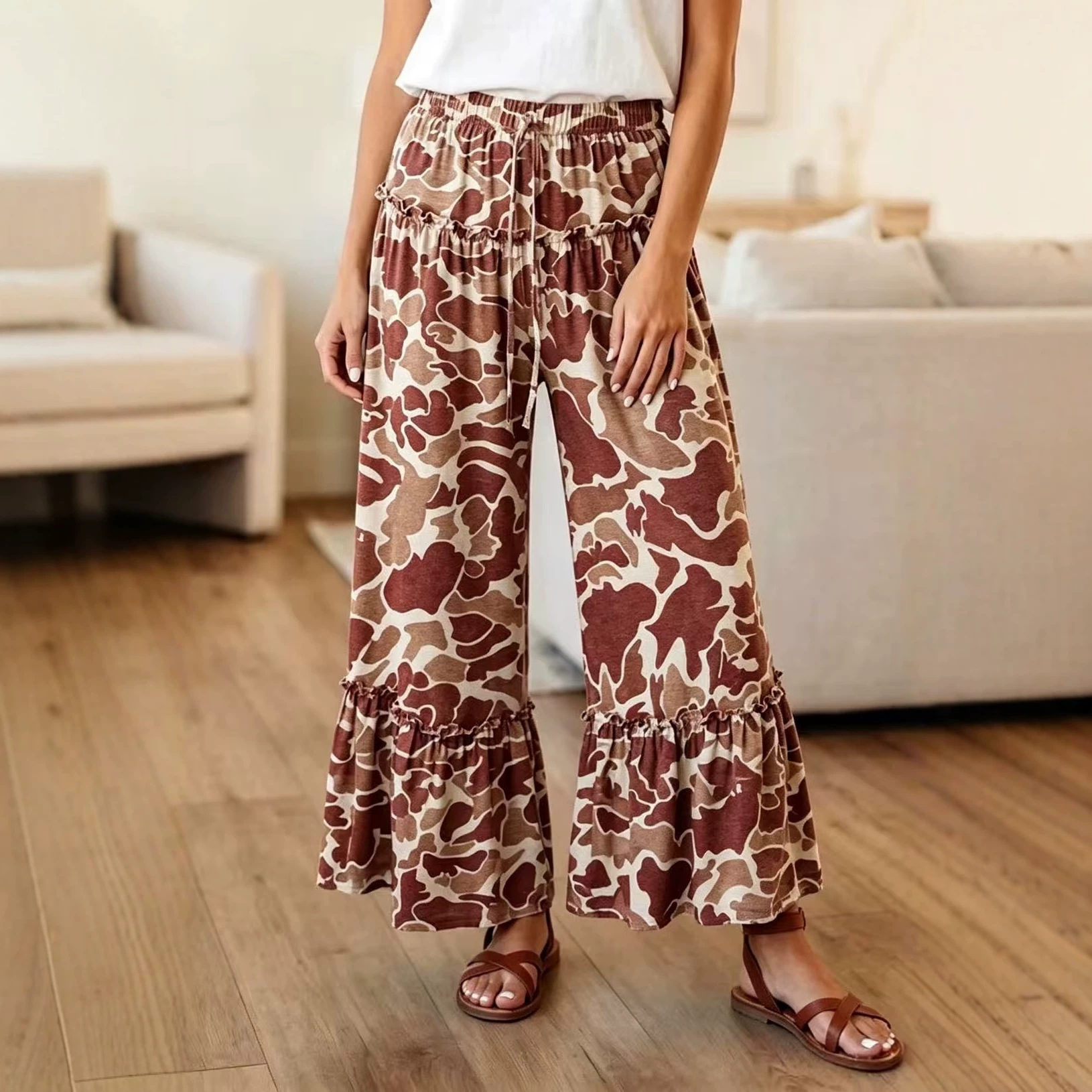 Women's Retro Camo Print Wide-Leg Pants with Elastic Drawstring Waist and Ruffle Trim