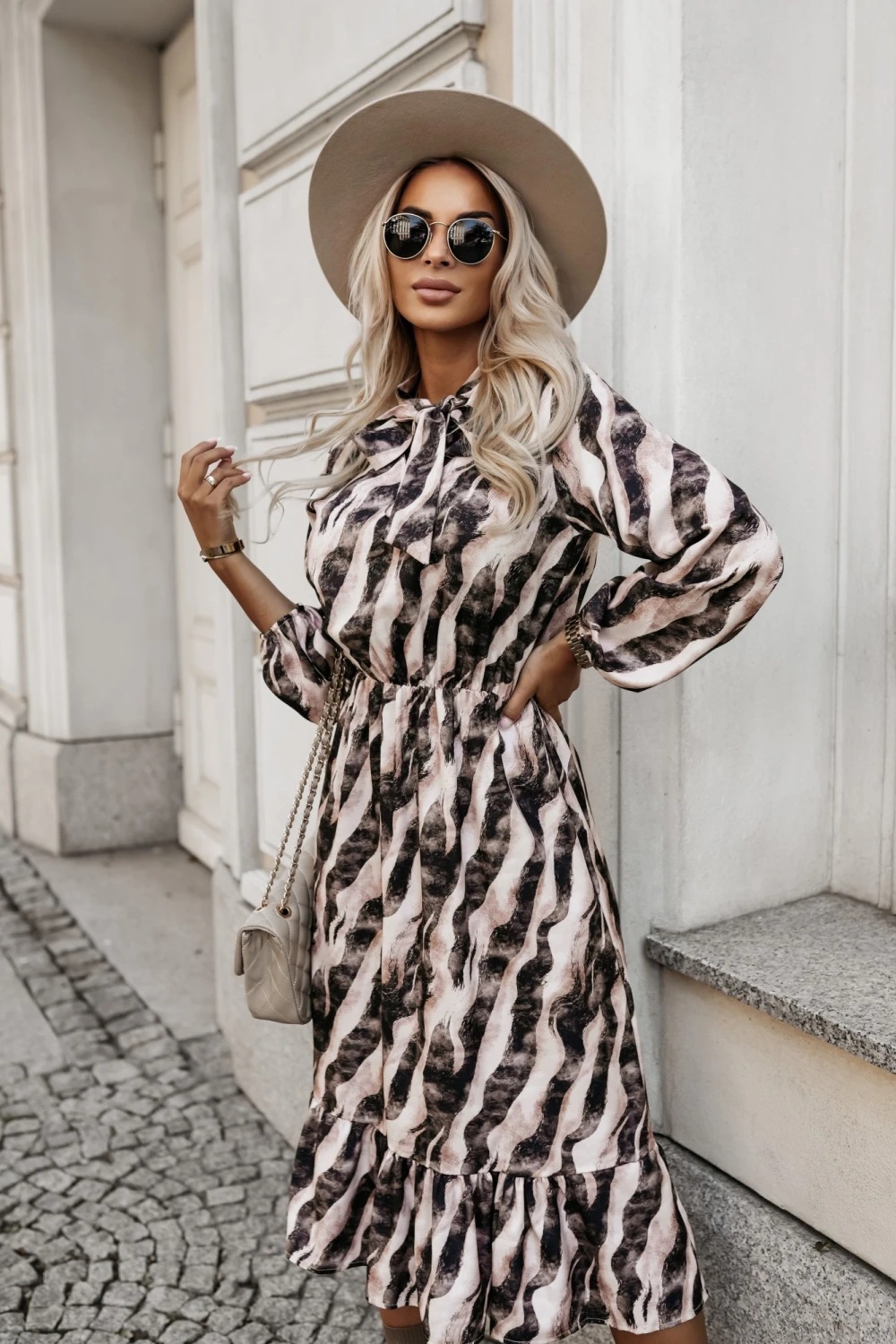 Sweet Bow Waist Zebra Print Long Sleeve Midi Dress