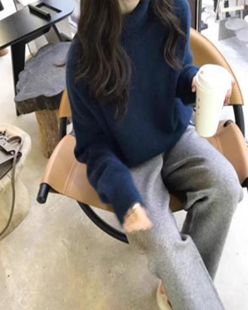 Women's Thick Solid Turtleneck Short Pullover Loose Sweater